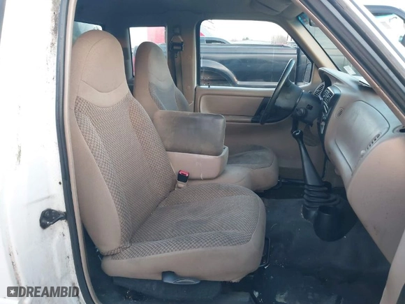 1998 Ford Ranger XL with VIN 1FTYR14C1WPB19694, listed as a IAAI auction lot 41033116 with 200,396 mi miles. Bid and sale history available at carsss.com. Image 8.
