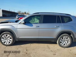2022 Volkswagen Atlas 3.6L V6 SE w/Technology with VIN 1V2KR2CA3NC553471, listed as a IAAI auction lot 41676244 with 39,520 mi miles. Bid and sale history available at carsss.com. Image 14.
