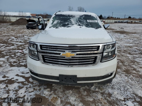 2019 Chevrolet Suburban Premier with VIN 1GNSKJKC6KR336564, listed as a Copart auction lot 84192464 with 44,581 mi miles and Salvage Title. Bid and sale history available at DreamBid. Image 5.