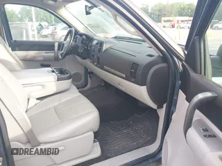 2007 Chevrolet Silverado 1500 Work Truck with VIN 2GCEC13C971528787, listed as a IAAI auction lot 42091506 with 107,298 mi miles and . Bid and sale history available at DreamBid. Image 5.