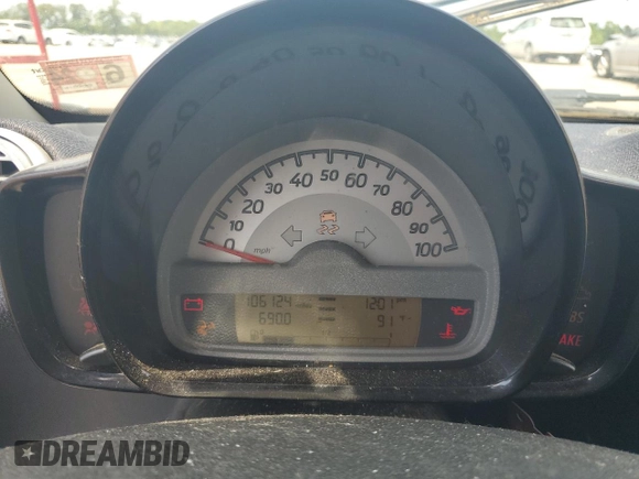 2015 Smart fortwo Passion with VIN WMEEJ3BA6FK819930, listed as a Copart auction lot 64722495 with 106,124 mi miles and Clean title. Bid and sale history available at DreamBid. Image 9.