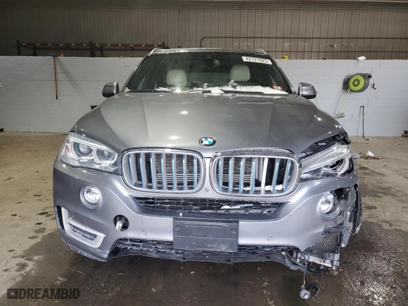 2018 BMW X5 xDrive40e iPerformance with VIN 5UXKT0C53J0W00793, listed as a Copart auction lot 42131925 with 87,928 mi miles and Salvage Title. Bid and sale history available at carsss.com. Image 5.