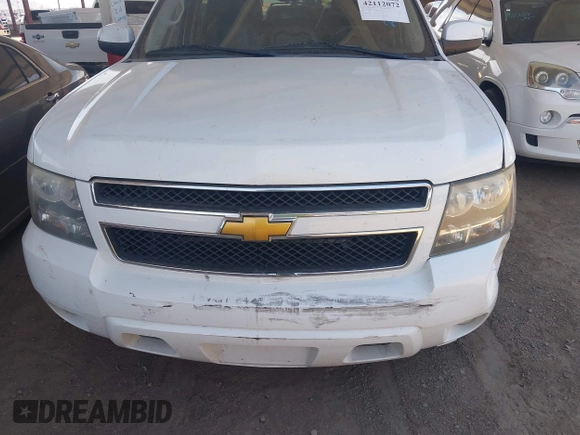 2012 Chevrolet Suburban LT with VIN 1GNSKJE70CR295137, listed as a IAAI auction lot 42112072 with 291,912 mi miles and . Bid and sale history available at DreamBid. Image 12.