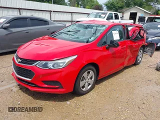 2017 Chevrolet Cruze LS z VIN 1G1BC5SM5H7125052, wystawiony jako IAAI lot #42201354 z przebiegiem 138 454 mil mil oraz . Historia ofert i sprzedaży dostępna na DreamBid. Obrazek 2.
