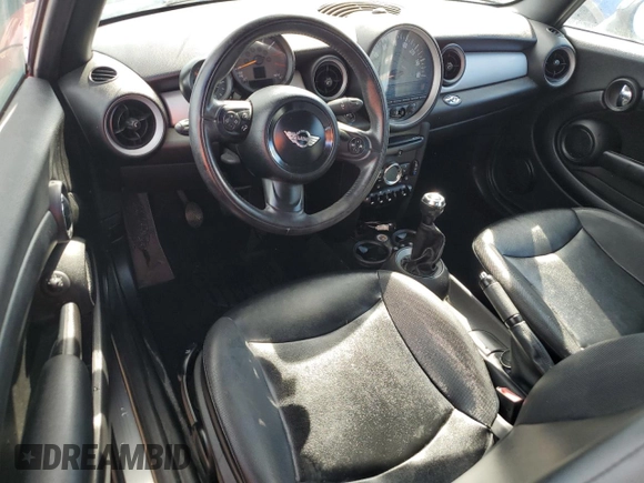 2015 MINI Convertible с VIN WMWZN3C53FT266957, выставлен на аукционе Copart как лот 74564094 с пробегом Не указан миль и На запчасти • Non repairable. История ставок и продаж доступна на DreamBid. Изображение 8.
