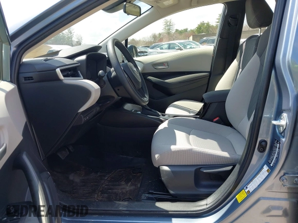 2020 Toyota Corolla LE with VIN JTDEPRAE1LJ058438, listed as a IAAI auction lot 42091884 with 17,788 mi miles and . Bid and sale history available at DreamBid. Image 5.