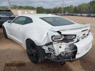 2019 Chevrolet Camaro 2SS with VIN 1G1FH1R79K0138141, listed as a IAAI auction lot 41957998 with 98,283 mi miles and . Bid and sale history available at DreamBid. Image 3.