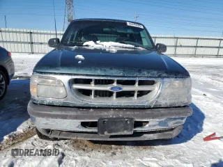 1997 Ford Explorer XLT z VIN 1FMDU35P8VUB84273, wystawiony jako Copart lot #45449285 z przebiegiem 139 631 mil mil oraz Szkoda całkowita • Salvage title. Historia ofert i sprzedaży dostępna na DreamBid. Obrazek 5.