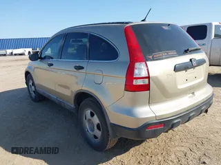 2008 Honda CR-V LX z VIN 3CZRE38328G700242, wystawiony jako IAAI lot #42003574 z przebiegiem 118 141 mil mil oraz . Historia ofert i sprzedaży dostępna na DreamBid. Obrazek 3.