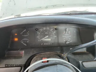 1993 Ford F-250 with VIN 1FTHF25Y3PLA94797, listed as a Copart auction lot 62071595 with 189,058 mi miles and Clean title. Bid and sale history available at DreamBid. Image 9.
