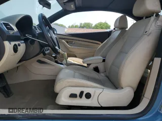 2008 Volkswagen Eos Turbo с VIN WVWBA71FX8V019512, выставлен на аукционе Copart как лот 59273505 с пробегом 149 831 миль миль и Списание • Salvage title. История ставок и продаж доступна на DreamBid. Изображение 7.