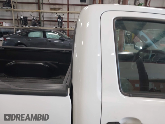 2014 Toyota Tacoma with VIN 5TFNX4CN2EX040661, listed as a IAAI auction lot 42061776 with 41,553 mi miles and . Bid and sale history available at DreamBid. Image 8.
