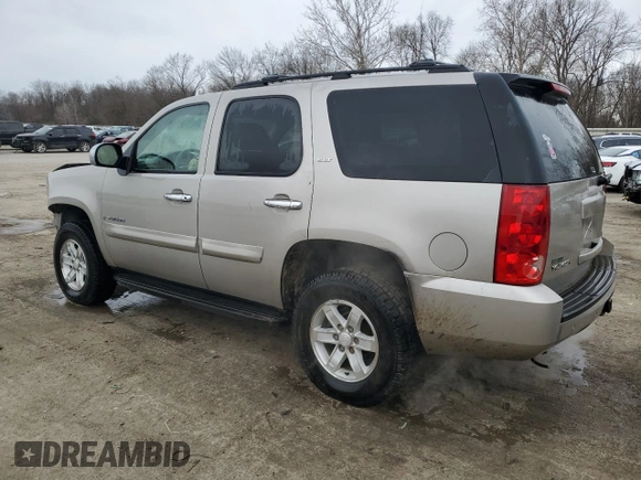 2007 GMC Yukon SLE with VIN 1GKFK13017J298556, listed as a Copart auction lot 43984975 with 168,822 mi miles and Salvage Title. Bid and sale history available at carsss.com. Image 2.