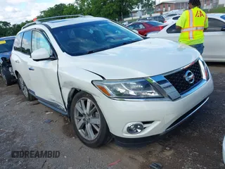 2016 Nissan Pathfinder Platinum with VIN 5N1AR2MM1GC605264, listed as a IAAI auction lot 42388445 with 153,059 mi miles and . Bid and sale history available at DreamBid. Image 1.