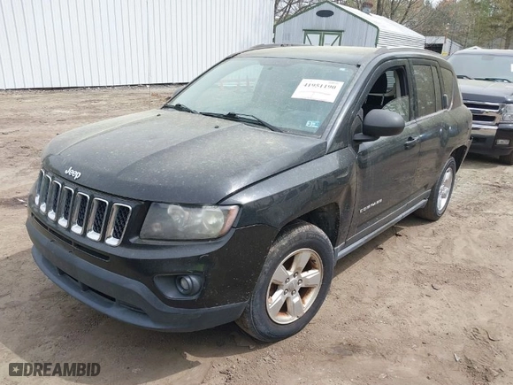 2014 Jeep Compass Sport with VIN 1C4NJCBA8ED844538, listed as a IAAI auction lot 41951190 with 157,000 mi miles. Bid and sale history available at carsss.com. Image 2.