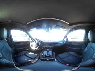 2023 Porsche Cayenne z VIN WP1AA2AY7PDA09992, wystawiony jako IAAI lot #41728738 z przebiegiem 22 226 mil mil oraz . Historia ofert i sprzedaży dostępna na DreamBid. Obrazek 20.