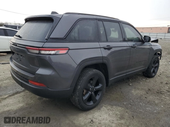 2024 Jeep Grand Cherokee Altitude with VIN 1C4RJHAG2RC715887, listed as a Copart auction lot 89330145 with 11,446 mi miles and Salvage title. Bid and sale history available at DreamBid. Image 3.