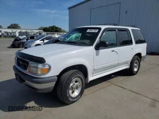 1998 Ford Explorer XL z VIN 1FMZU34E5WZA88594, wystawiony jako Copart lot #50847355 z przebiegiem 146 183 mil mil oraz Czysty tytuł • Clean title. Historia ofert i sprzedaży dostępna na DreamBid. Obrazek 1.