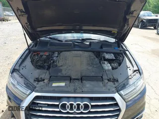 2017 Audi Q7 Premium Plus z VIN WA1LHAF7XHD040259, wystawiony jako IAAI lot #42286217 z przebiegiem 141 030 mil mil oraz . Historia ofert i sprzedaży dostępna na DreamBid. Obrazek 10.