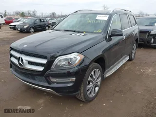 2014 Mercedes-Benz GL-Class GL 450 with VIN 4JGDF7CE4EA361695, listed as a IAAI auction lot 41810420 with 123,801 mi miles. Bid and sale history available at carsss.com. Image 17.