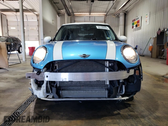 2017 MINI Hardtop 4 Door Cooper with VIN WMWXU1C58H2E17768, listed as a Copart auction lot 55128445 with 114,957 mi miles and Salvage Title. Bid and sale history available at DreamBid. Image 5.