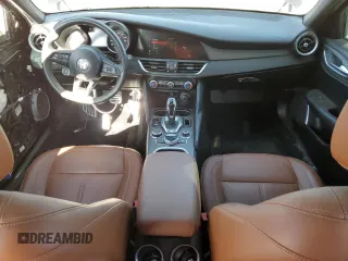 2022 Alfa Romeo Giulia Ti with VIN ZARFAMBN4N7661008, listed as a Copart auction lot 68896384 with 13,697 mi miles and Salvage Title. Bid and sale history available at carsss.com. Image 8.