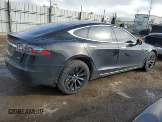 2018 Tesla Model S 75D with VIN 5YJSA1E29JF281871, listed as a Copart auction lot 50743825 with 118,516 mi miles and Salvage Title. Bid and sale history available at DreamBid. Image 3.