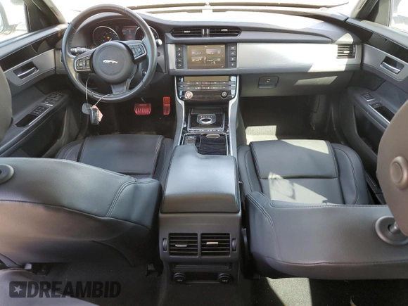 2018 Jaguar XF with VIN SAJBD4EV3JCY57424, listed as a Copart auction lot 50470925 with 65,613 mi miles and Clean Title. Bid and sale history available at DreamBid. Image 8.