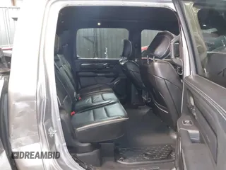 2022 Ram 1500 Limited z VIN 1C6SRFHM1NN211394, wystawiony jako IAAI lot #42052416 z przebiegiem 28 881 mil mil oraz . Historia ofert i sprzedaży dostępna na DreamBid. Obrazek 8.