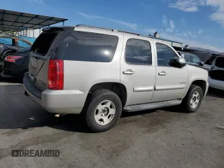 2008 GMC Yukon SLT w/4SB with VIN 1GKFC13J38J185621, listed as a Copart auction lot 71009934 with 173,476 mi miles and Salvage Title. Bid and sale history available at carsss.com. Image 3.