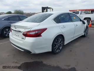 2018 Nissan Altima 2.5 SL with VIN 1N4AL3AP2JC294435, listed as a IAAI auction lot 41555669 with 101,962 mi miles. Bid and sale history available at carsss.com. Image 4.