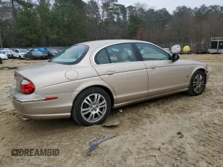 2003 Jaguar S-Type z VIN SAJEA01U33HM71782, wystawiony jako Copart lot #82969304 z przebiegiem 127 176 mil mil oraz Szkody całkowita. Historia ofert i sprzedaży dostępna na DreamBid. Obrazek 3.
