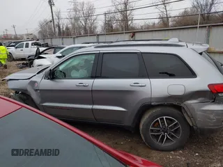 2021 Jeep Grand Cherokee Trailhawk with VIN 1C4RJFLG2MC579884, listed as a IAAI auction lot 41526769 with 115,461 mi miles. Bid and sale history available at carsss.com. Image 15.