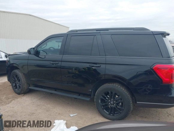2022 Ford Expedition XLT with VIN 1FMJU1HT4NEA56445, listed as a IAAI auction lot 41301003 with 24,996 mi miles. Bid and sale history available at carsss.com. Image 14.
