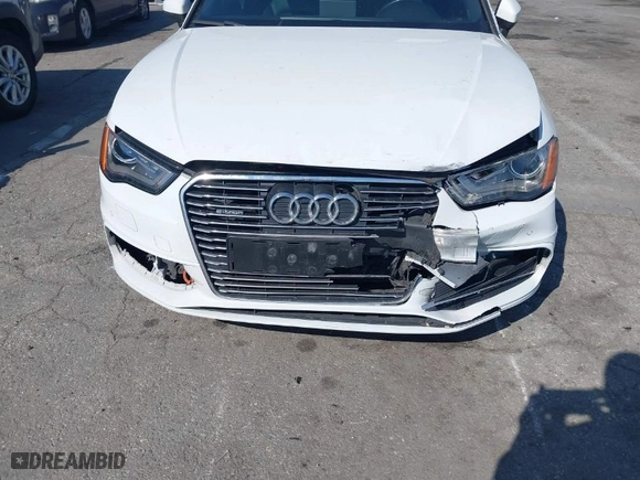 2016 Audi A3 e-tron Premium with VIN WAUUPBFF2GA118685, listed as a IAAI auction lot 41841960 with 82,192 mi miles. Bid and sale history available at carsss.com. Image 6.