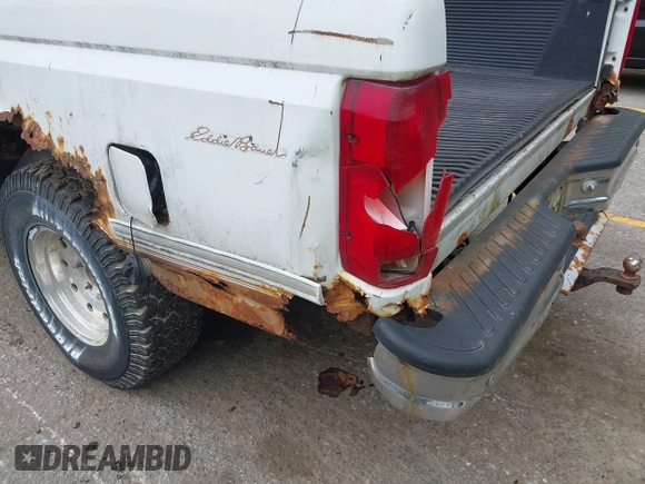 1995 Ford F-150 z VIN 1FTEX14H6SKC19656, wystawiony jako IAAI lot #42289301 z przebiegiem Nie podano mil oraz . Historia ofert i sprzedaży dostępna na DreamBid. Obrazek 14.