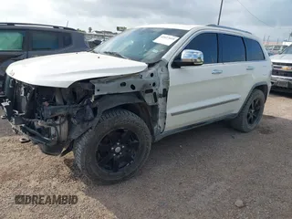 2011 Jeep Grand Cherokee Overland Summit with VIN 1J4RR6GT9BC586712, listed as a IAAI auction lot 42427655 with 157,549 mi miles and . Bid and sale history available at DreamBid. Image 18.