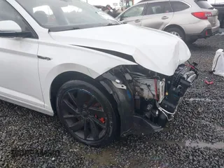2019 Volkswagen Jetta GLI S z VIN 3VW6T7BU2KM202992, wystawiony jako IAAI lot #40896812 z przebiegiem 44 348 mil mil oraz . Historia ofert i sprzedaży dostępna na DreamBid. Obrazek 19.