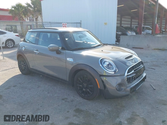 2020 MINI Hardtop Cooper S z VIN WMWXR5C00L2M23924, wystawiony jako IAAI lot #41520706 z przebiegiem 123 006 mil mil oraz . Historia ofert i sprzedaży dostępna na DreamBid. Obrazek 1.