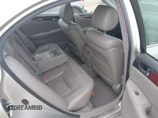 2002 Lexus ES 300 with VIN JTHBF30G425002375, listed as a IAAI auction lot 42031737 with 160,562 mi miles. Bid and sale history available at carsss.com. Image 8.