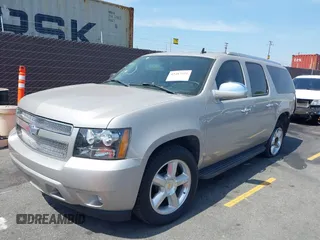 2007 Chevrolet Suburban LT with VIN 3GNFC16017G185557, listed as a IAAI auction lot 42487931 with 103,775 mi miles and . Bid and sale history available at DreamBid. Image 2.