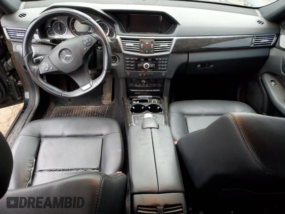 2010 Mercedes-Benz E 350 Luxury with VIN WDDHF8HB3AA102481, listed as a Copart auction lot 49585625 with 132,037 mi miles and Clean title. Bid and sale history available at DreamBid. Image 8.