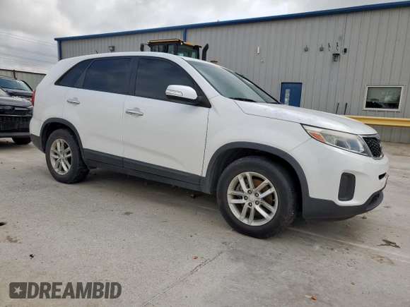 2014 Kia Sorento LX with VIN 5XYKT3A69EG486040, listed as a Copart auction lot 54686995 with 146,736 mi miles and Clean Title. Bid and sale history available at carsss.com. Image 5.