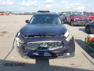 2009 Infiniti FX with VIN JNRAS18U19M101324, listed as a IAAI auction lot 42419224 with 227,427 mi miles and . Bid and sale history available at DreamBid. Image 6.
