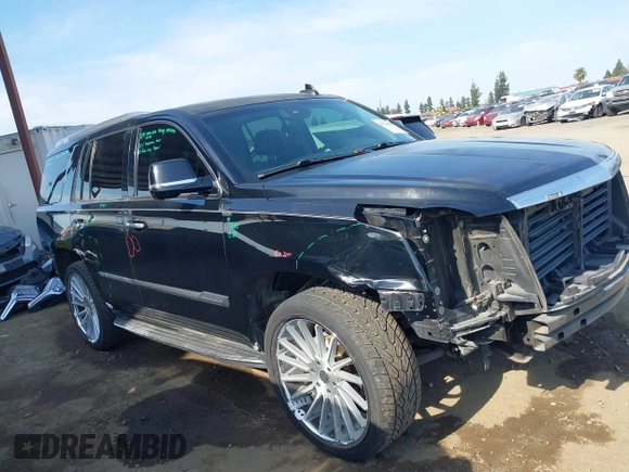 2017 Cadillac Escalade Luxury z VIN 1GYS4BKJ1HR201261, wystawiony jako IAAI lot #41764863 z przebiegiem 125 101 mil mil oraz . Historia ofert i sprzedaży dostępna na DreamBid. Obrazek 14.