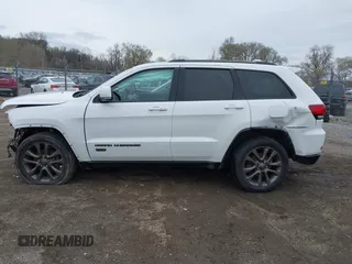 2016 Jeep Grand Cherokee Limited 75th Anniversary with VIN 1C4RJFBG5GC377529, listed as a IAAI auction lot 41961815 with 136,297 mi miles and . Bid and sale history available at DreamBid. Image 15.