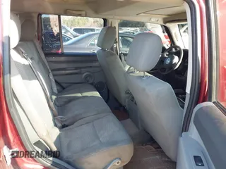 2007 Jeep Commander Sport с VIN 1J8HH48P17C673286, выставлен на аукционе IAAI как лот 41361680 с пробегом 229 407 миль миль и . История ставок и продаж доступна на DreamBid. Изображение 8.