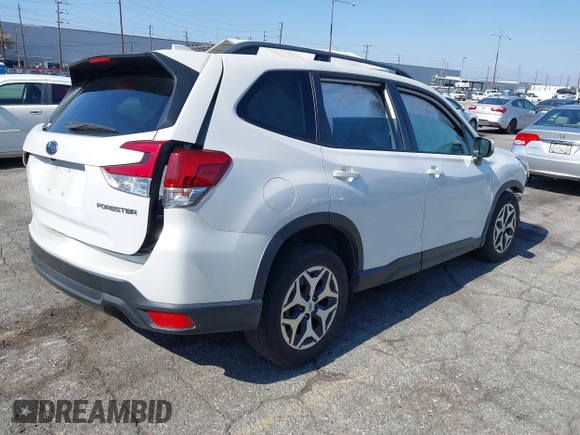 2020 Subaru Forester Premium with VIN JF2SKAJC8LH569025, listed as a IAAI auction lot 42471901 with 89,458 mi miles and . Bid and sale history available at DreamBid. Image 4.