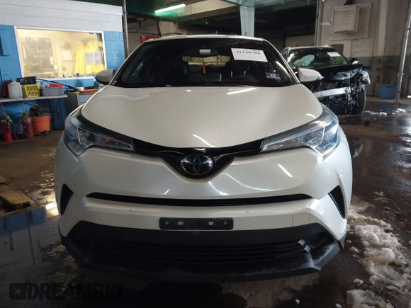 2019 Toyota C-HR XLE z VIN NMTKHMBX8KR087809, wystawiony jako IAAI lot #41540788 z przebiegiem 55 691 mil mil oraz . Historia ofert i sprzedaży dostępna na DreamBid. Obrazek 12.
