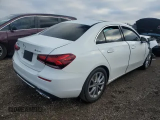 2019 Mercedes-Benz A 220 z VIN WDD3G4FB9KW001212, wystawiony jako Copart lot #85144084 z przebiegiem 53 599 mil mil oraz Szkoda całkowita • Salvage title. Historia ofert i sprzedaży dostępna na DreamBid. Obrazek 3.